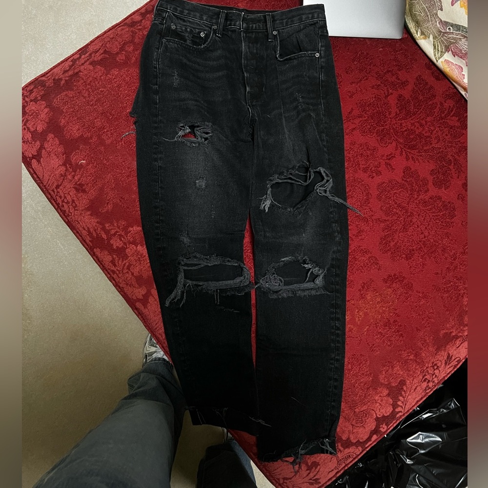 Distressed boyfriend jeans